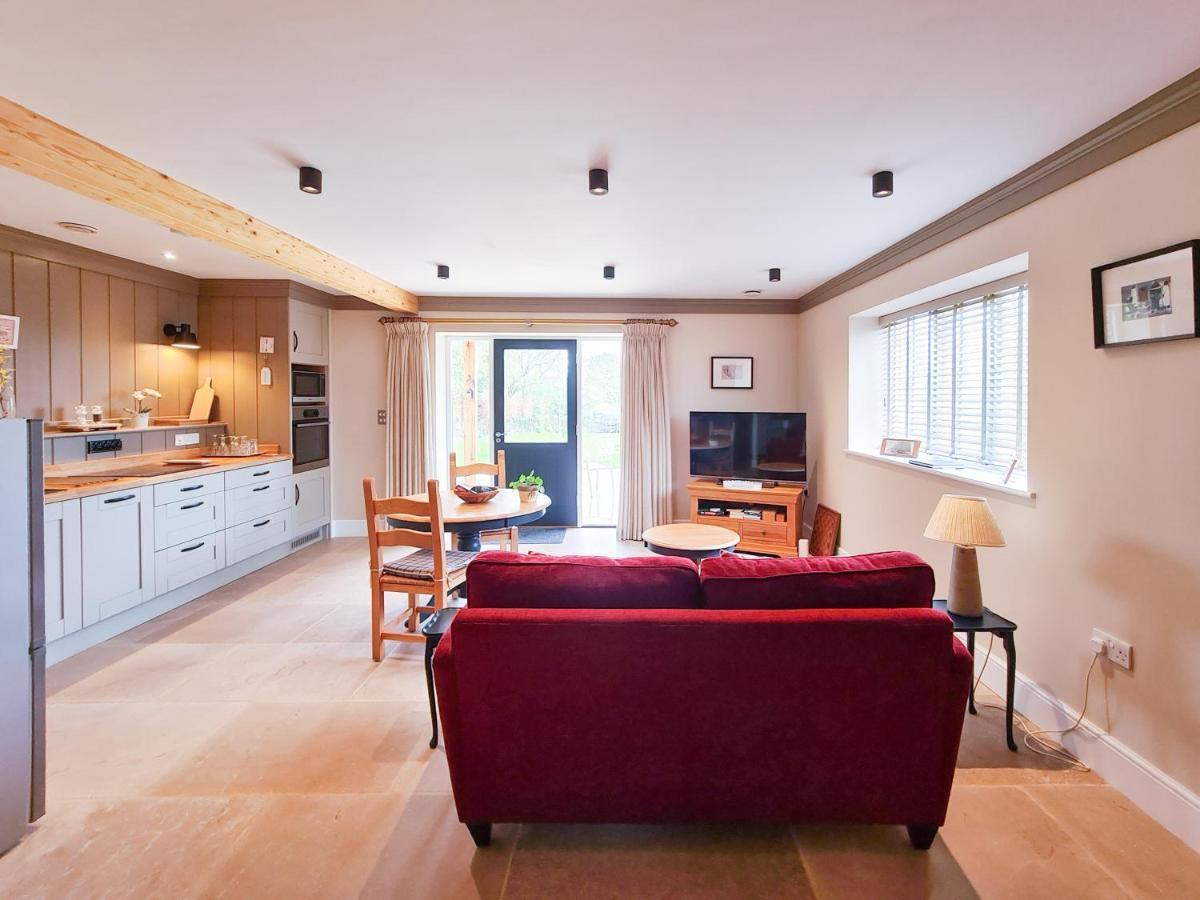 Luxury Lodge @ Ewen Barn - Private 5* Retreat 시런세스터 외부 사진