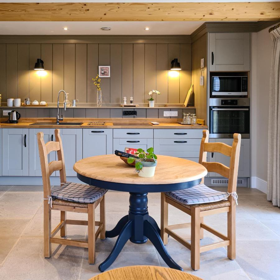 Luxury Lodge @ Ewen Barn - Private 5* Retreat 시런세스터 외부 사진